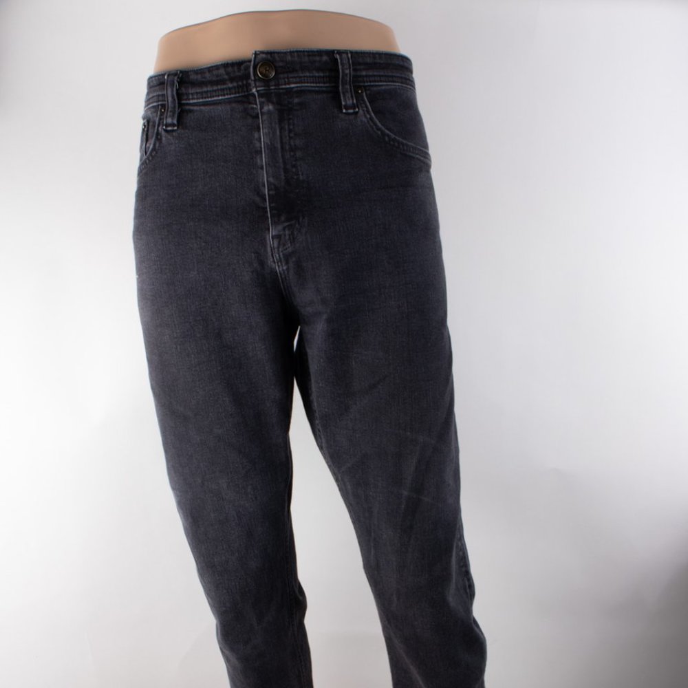 Revtown Decade Denim Taper 38 (37 X 24) Men's Jeans Black Wash Hemmed
